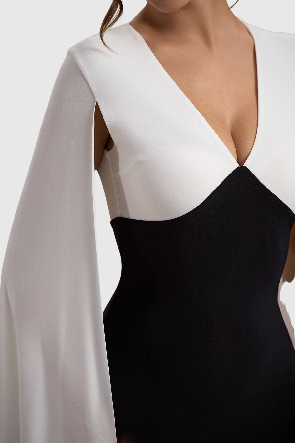 Felio Contrast Cape Sleeves Maxi Dress